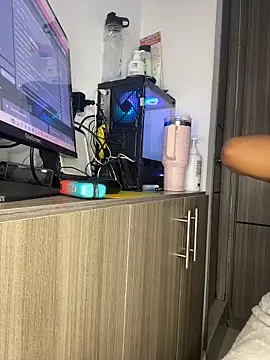 Snapshot of Mia_sweet80 chatting on 11-14-25, 03:49 Mia sweet80 online show from 11-14-25, 03:49