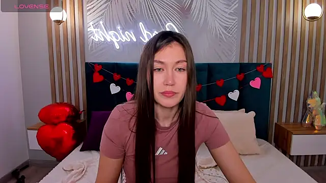 Tina Porter online show from 02-08-26, 01:31