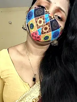 Hotty Sonali online show from 11-19-25, 01:05