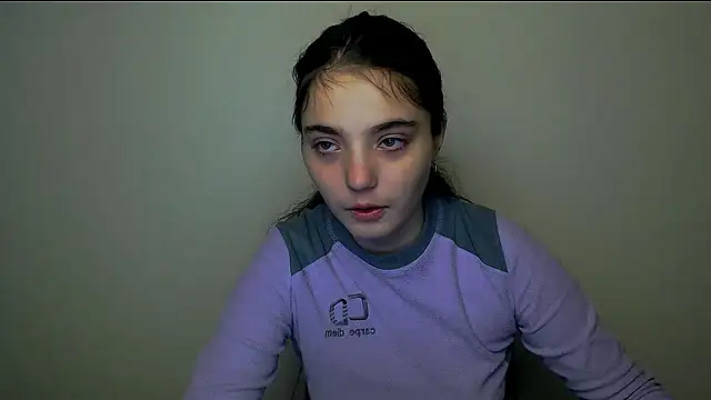 Snapshot of Sun_Shine__ chatting on 10-24-25, 09:33 Sun Shine online show from 10-24-25, 09:33