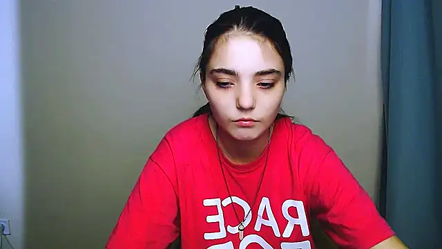 Snapshot of Sun_Shine__ chatting on 11-24-25, 03:12 Sun Shine online show from 11-24-25, 03:12