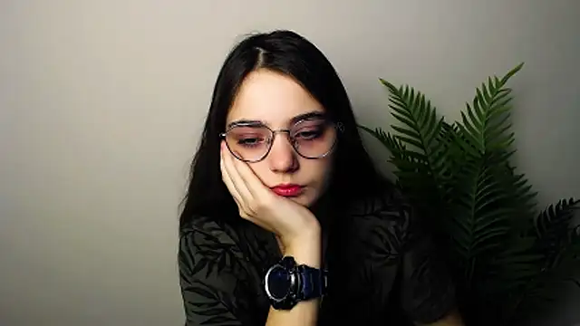 Snapshot of Sun_Shine__ chatting on 12-04-25, 10:51 Sun Shine online show from 12-04-25, 10:51