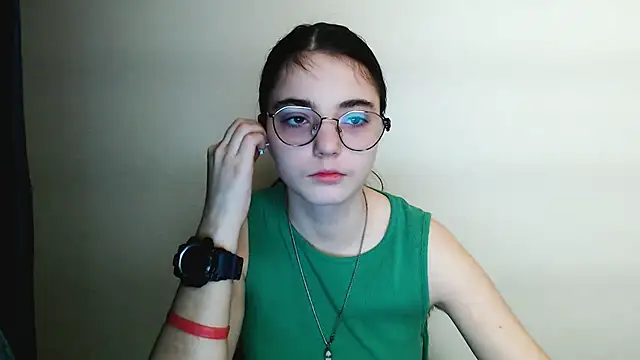 Snapshot of Sun_Shine__ chatting on 12-13-25, 10:26 Sun Shine online show from 12-13-25, 10:26