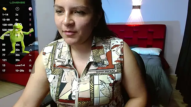 Snapshot of Sahamara_07 chatting on 11-28-25, 09:50 Sahamara 07 online show from 11-28-25, 09:50