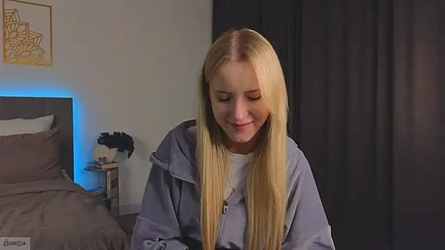 Adele Armas online show from 10-21-25, 10:10