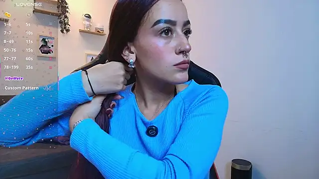 Snapshot of ViolethRosse chatting on 09-22-25, 07:49 ViolethRosse online show from 09-22-25, 07:49