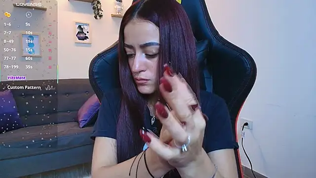 Snapshot of ViolethRosse chatting on 09-27-25, 07:52 ViolethRosse online show from 09-27-25, 07:52