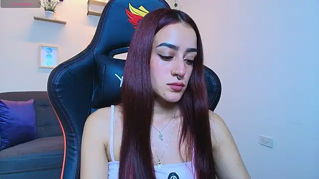 Snapshot of ViolethRosse chatting on 12-01-25, 07:52 ViolethRosse online show from 12-01-25, 07:52