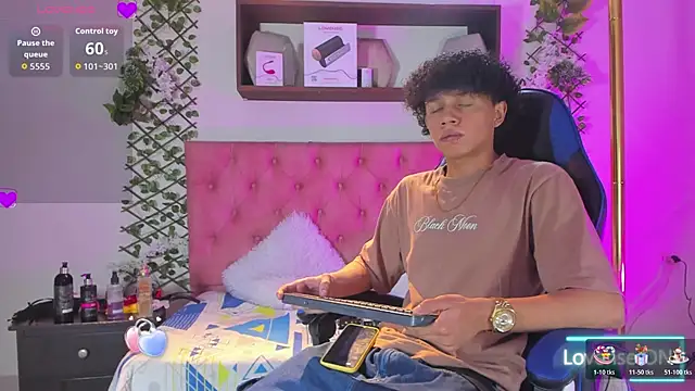  taylor black online show from 02-11-26, 09:09