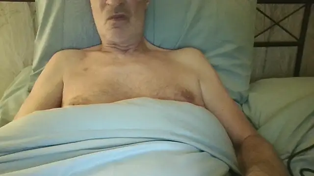 Snapshot of rogpb chatting on 01-11-26, 11:43 rogpb online show from 01-11-26, 11:43