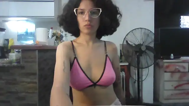 loliporomero online show from 10-27-25, 02:48