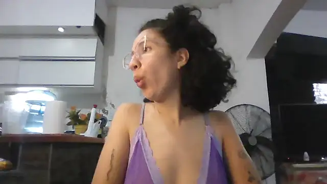 loliporomero online show from 11-14-25, 01:04