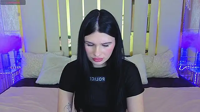 Snapshot of Neyla_Charm chatting on 11-09-25, 02:26 Neyla Charm online show from 11-09-25, 02:26