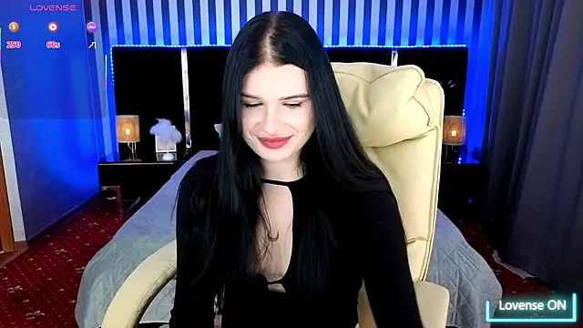 Snapshot of Neyla_Charm chatting on 11-28-25, 01:47 Neyla Charm online show from 11-28-25, 01:47