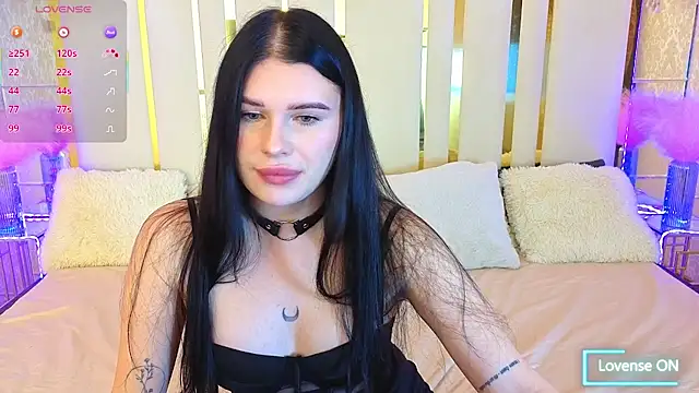 Snapshot of Neyla_Charm chatting on 12-05-25, 07:17 Neyla Charm online show from 12-05-25, 07:17