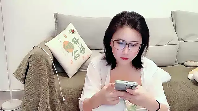 Snapshot of Rileyar1314 chatting on 12-14-25, 01:49 Rileyar1314 online show from 12-14-25, 01:49