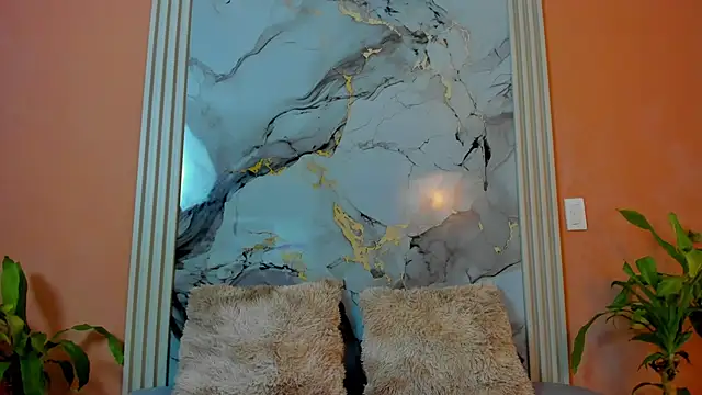 Snapshot of milo_cruz chatting on 11-30-25, 09:35 milo cruz online show from 11-30-25, 09:35