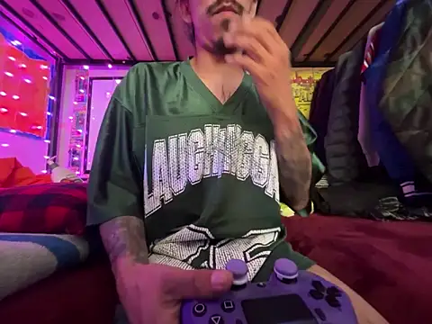 bigdickkane300 online show from 04-12-26, 11:43