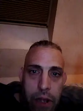 Snapshot of Stranwunder69 chatting on 09-18-25, 10:06 Stranwunder69 online show from 09-18-25, 10:06