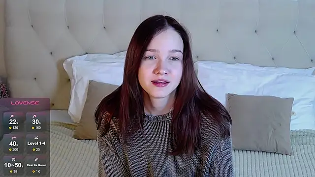 MichelleRoux online show from 11-08-25, 01:33