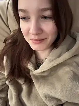 MichelleRoux online show from 11-24-25, 03:06