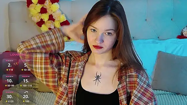 Snapshot of MichelleRoux chatting on 02-15-26, 08:05 MichelleRoux online show from 02-15-26, 08:05