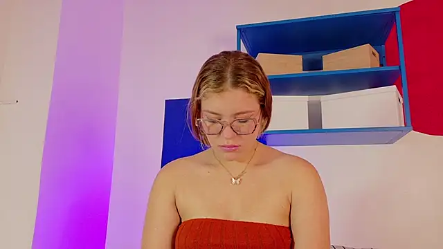 BelaMiller  online show from 11-18-25, 11:47