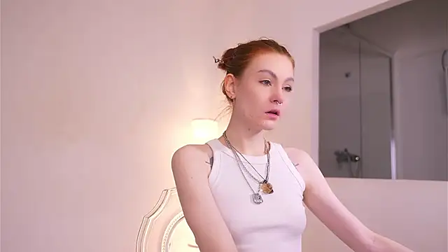 Snapshot of _arigins_ chatting on 10-20-25, 08:59  arigins  online show from 10-20-25, 08:59