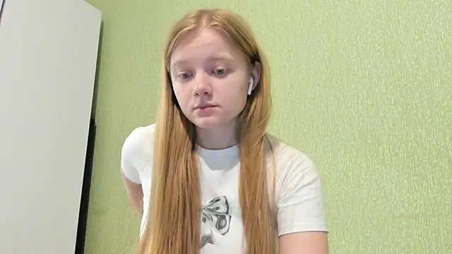 Eva yamioka online show from 10-08-25, 06:05