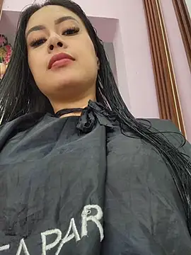 CrisMarulanda online show from 11-19-25, 04:07