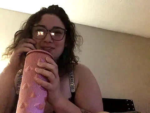 paigeycakes online show from 11-27-25, 01:13