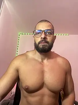 magnumchris online show from 05-27-26, 01:41