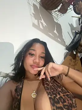 hillarymoreninha online show from 09-25-25, 07:45