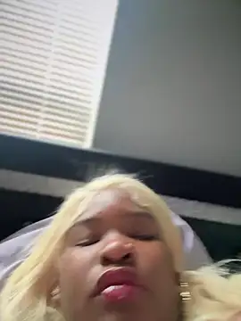 Snapshot of succubusebony chatting on 03-08-26, 05:28 succubusebony online show from 03-08-26, 05:28