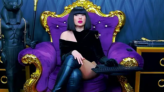 LaraMaeve online show from 02-26-26, 05:39