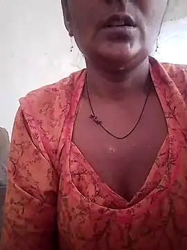 Snapshot of aunty_sumy chatting on 09-16-25, 05:30 aunty sumy online show from 09-16-25, 05:30