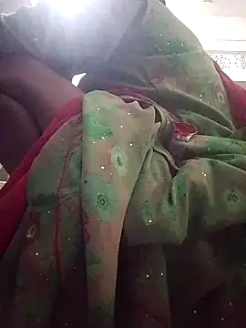 Snapshot of aunty_sumy chatting on 11-03-25, 12:24 aunty sumy online show from 11-03-25, 12:24