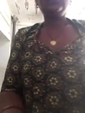 Snapshot of aunty_sumy chatting on 11-08-25, 05:07 aunty sumy online show from 11-08-25, 05:07