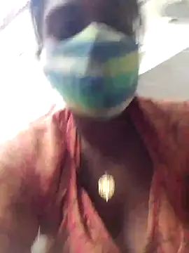 Snapshot of aunty_sumy chatting on 11-14-25, 04:33 aunty sumy online show from 11-14-25, 04:33