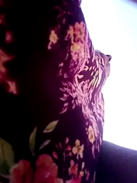 Snapshot of aunty_sumy chatting on 11-21-25, 03:16 aunty sumy online show from 11-21-25, 03:16