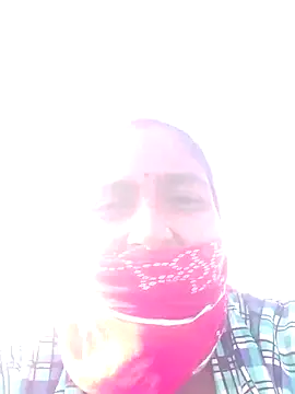 Snapshot of aunty_sumy chatting on 11-22-25, 03:27 aunty sumy online show from 11-22-25, 03:27