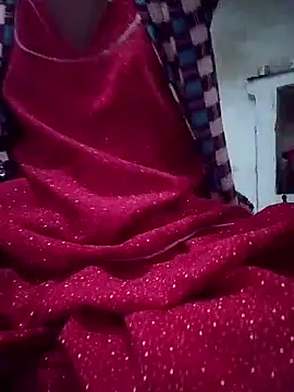 Snapshot of aunty_sumy chatting on 11-24-25, 02:33 aunty sumy online show from 11-24-25, 02:33