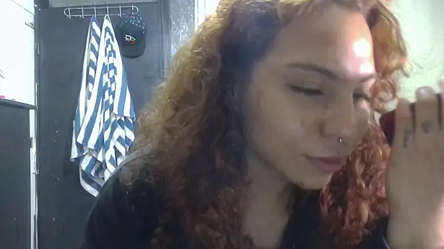Snapshot of VioletV chatting on 05-23-26, 12:16 VioletV online show from 05-23-26, 12:16