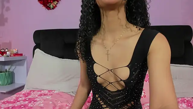 Snapshot of KendallWings chatting on 11-29-25, 04:26 KendallWings online show from 11-29-25, 04:26