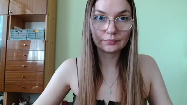 LooveELLYx online show from 05-27-26, 01:30