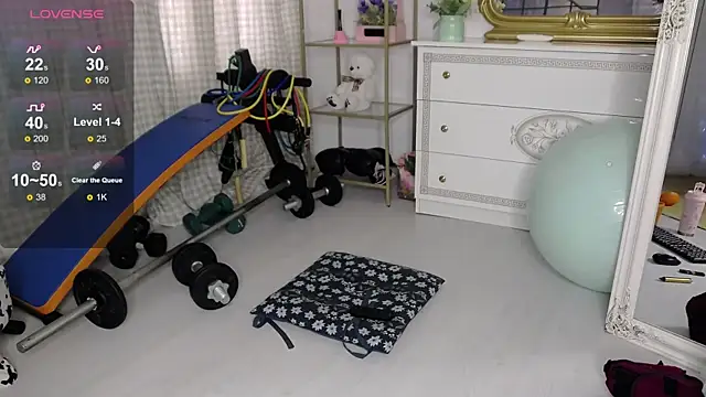 SarahRaynex online show from 03-31-26, 10:15