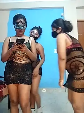 Sexy dolls online show from 11-25-25, 01:11