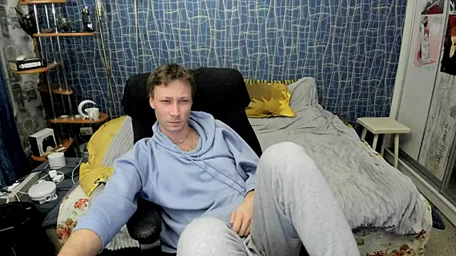CuteBoy228 online show from 04-16-26, 09:39