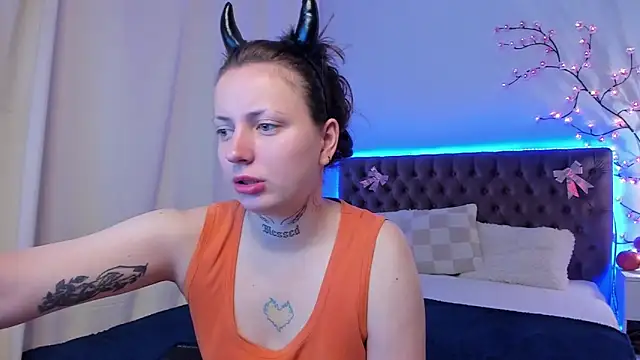 LilaVame online show from 10-31-25, 08:43