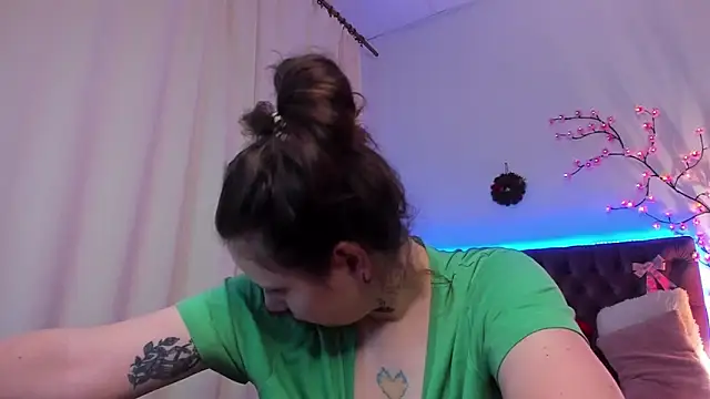 LilaVame online show from 12-17-25, 08:37